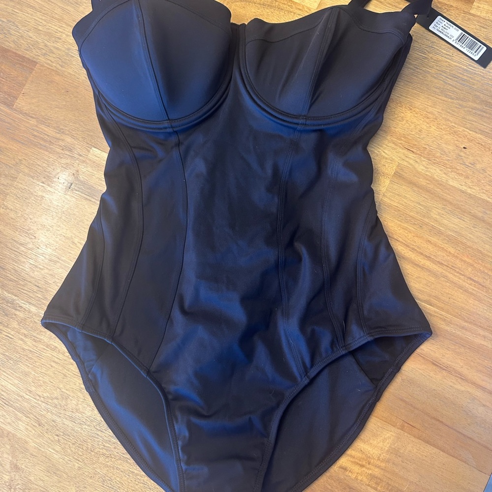 Elegant Black Women's One-Piece Swimsuit